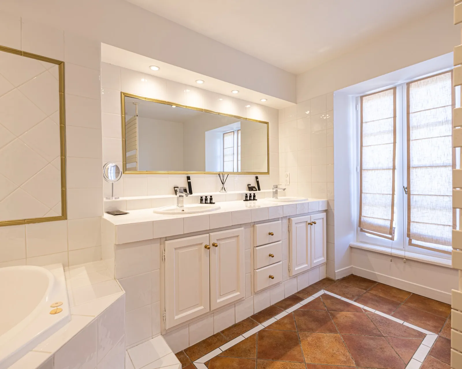 Salle de bain rénovée — AB Rénovation