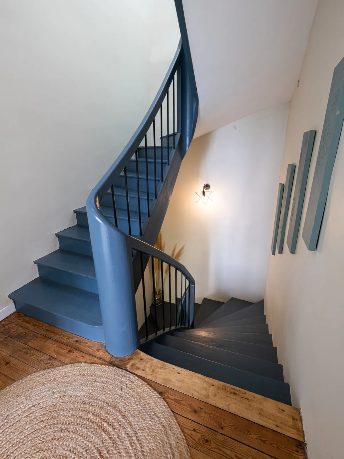 Escalier hélicoïdal — Pièce de vie